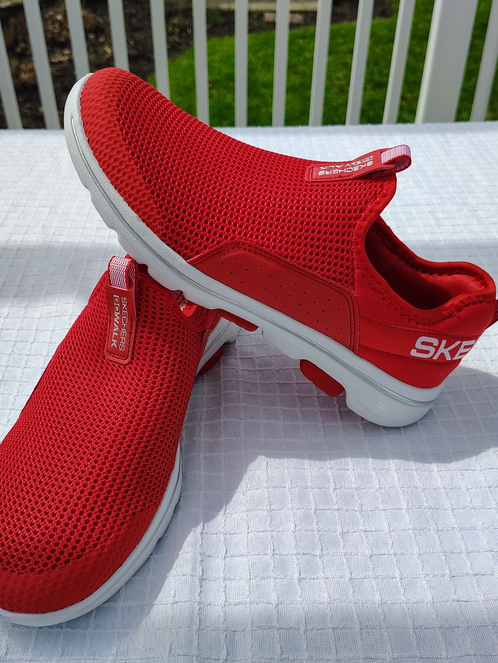 Skechers Women's Size 7 Red Slip-On Mesh Sneakers